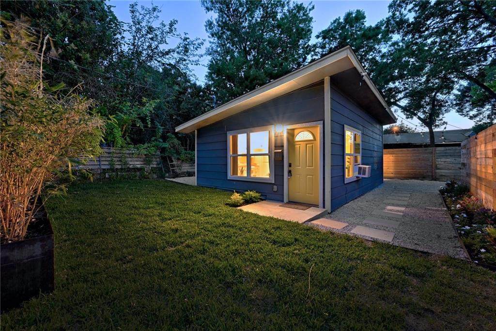 209 Sandra St - Photo 1