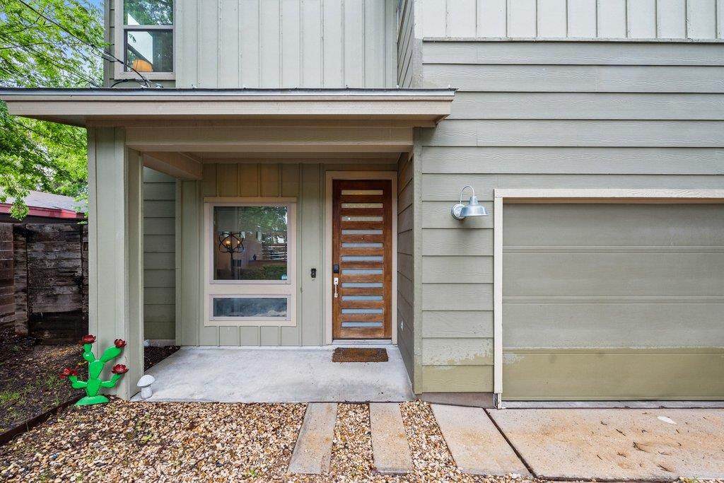 https://bt-photos.global.ssl.fastly.net/austin/orig_boomver_1_1081287-2.jpg