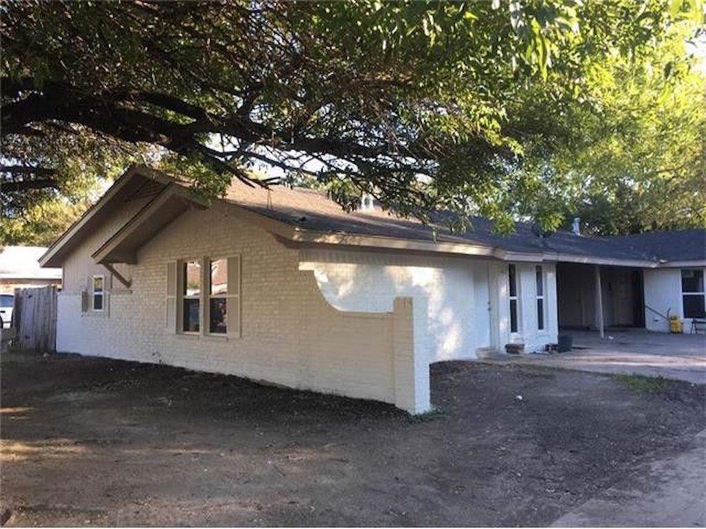 1915 Hearthside Dr - Photo 1