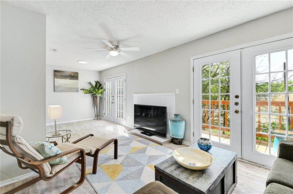6405 Chimney Creek Cir - Photo 1
