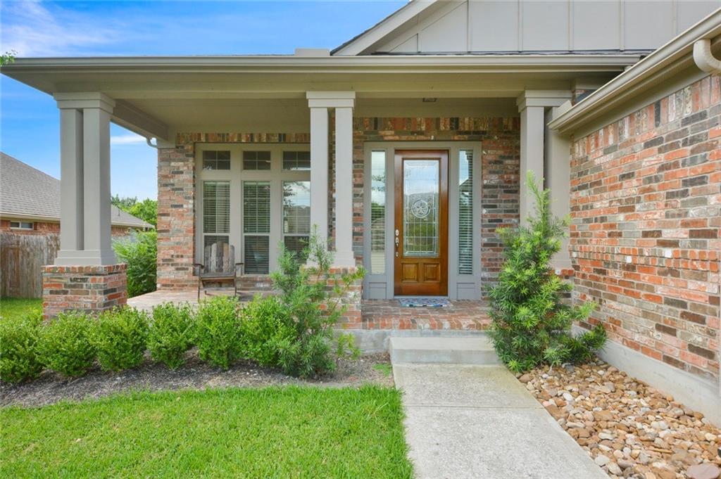 2413 Dovetail St - Photo 1