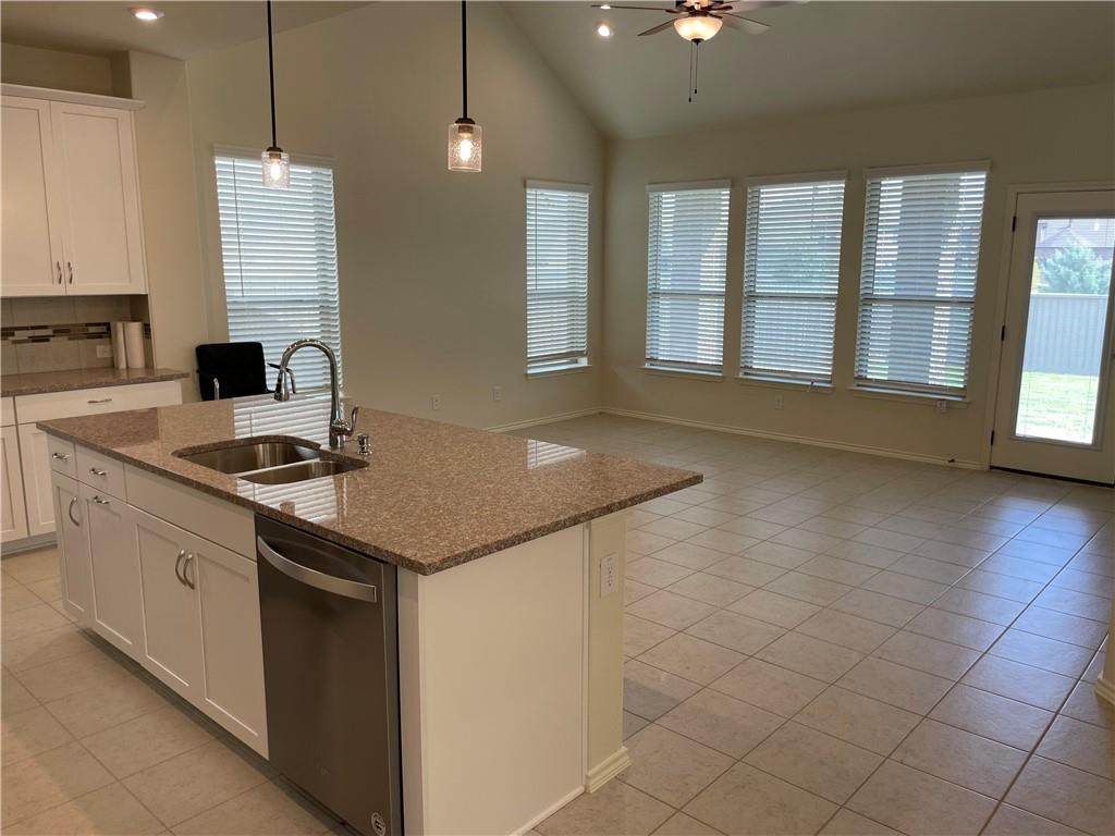 125 Rebel Red Rd - Photo 1