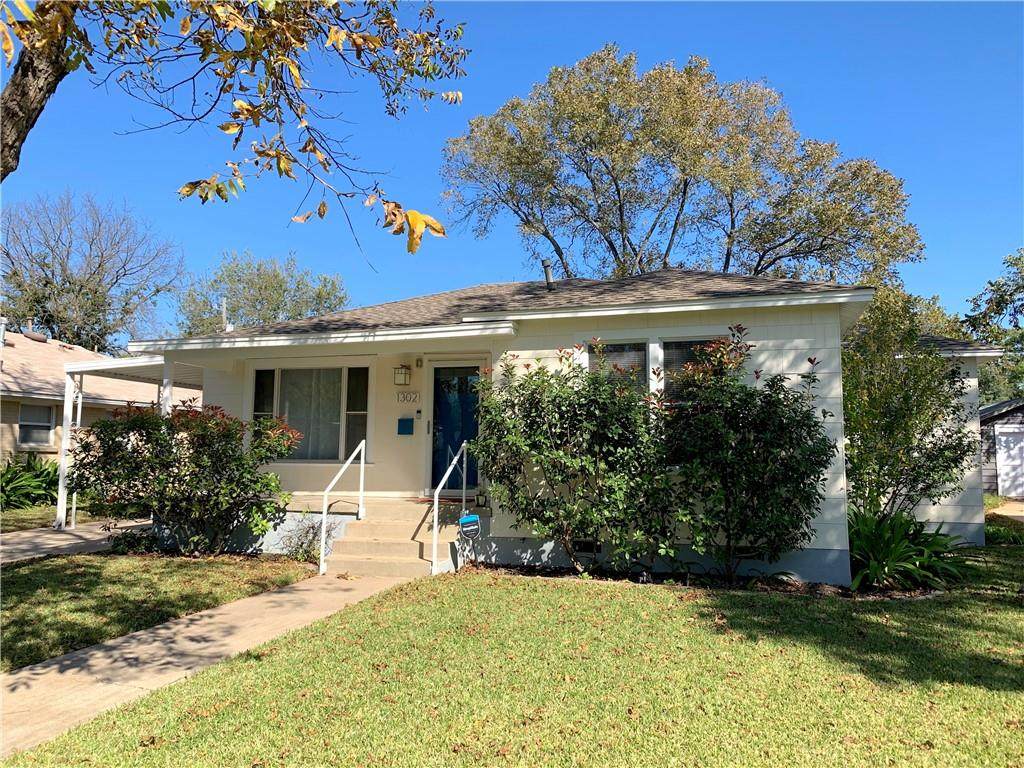 1302 Pasadena Dr - Photo 1