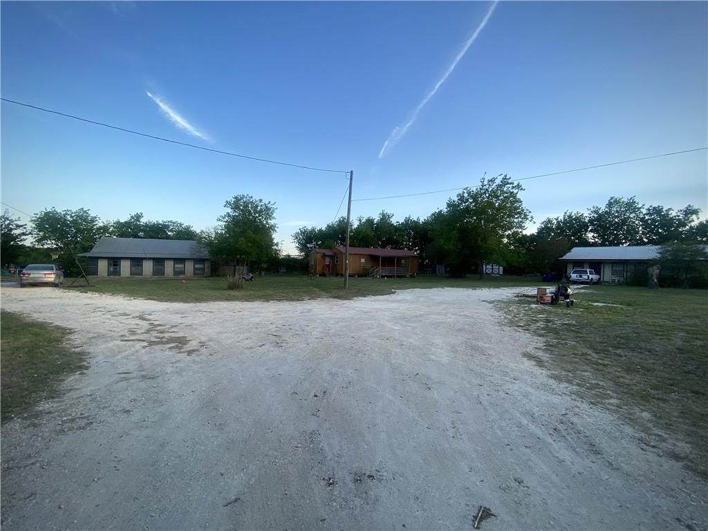 51 Fm 970 Rd - Photo 1