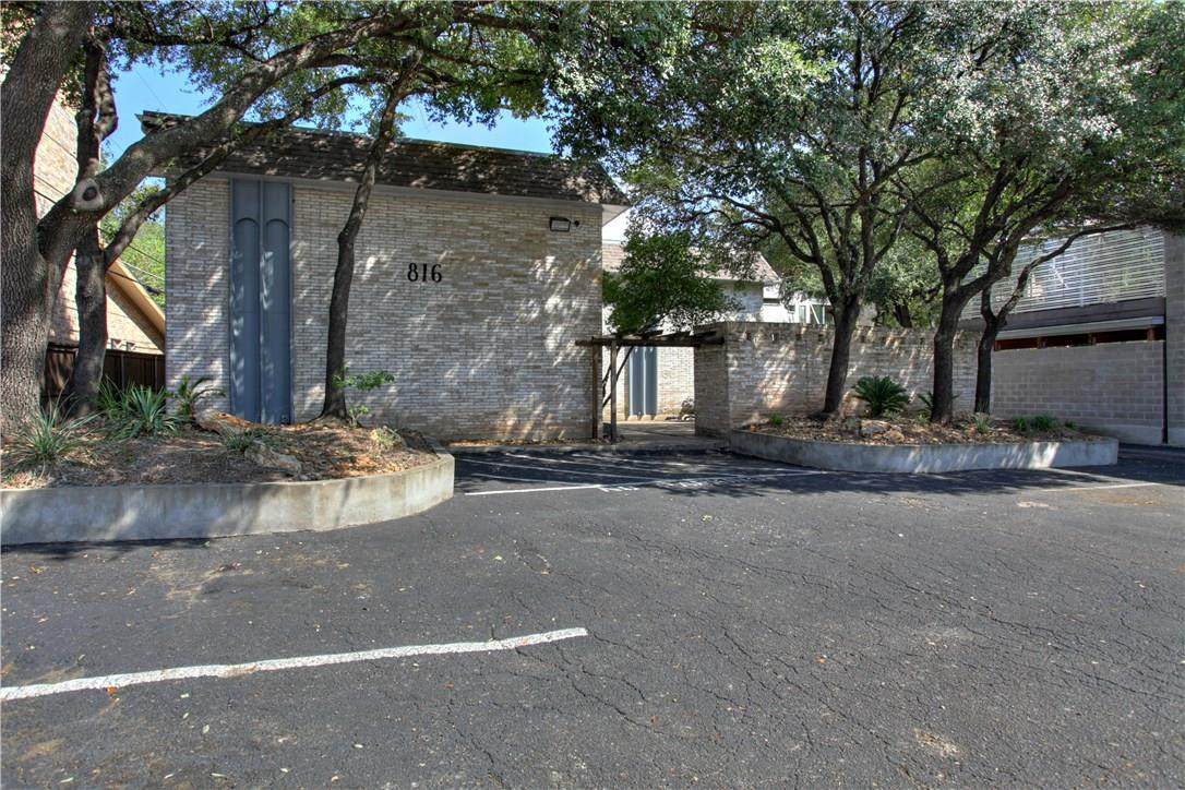 https://bt-photos.global.ssl.fastly.net/austin/orig_boomver_1_1194404-2.jpg