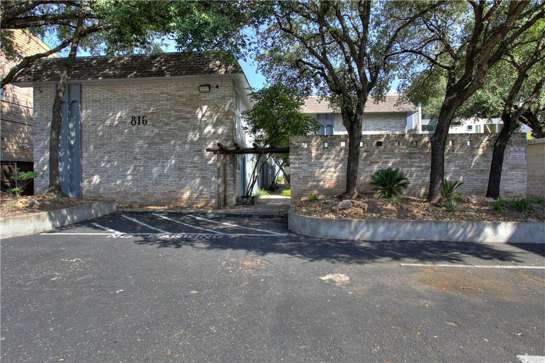 https://bt-photos.global.ssl.fastly.net/austin/orig_boomver_1_1194404-2.jpg