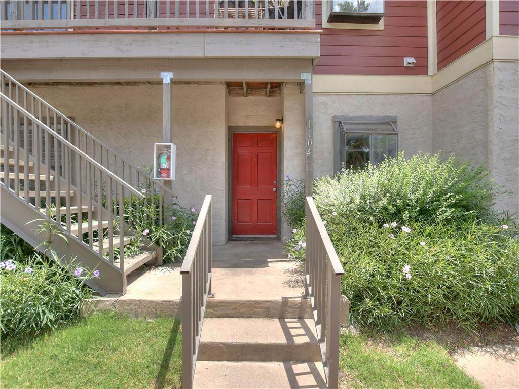 2215 Post Rd - Photo 1