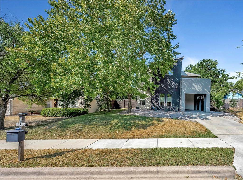 705 Plumpton Dr - Photo 1
