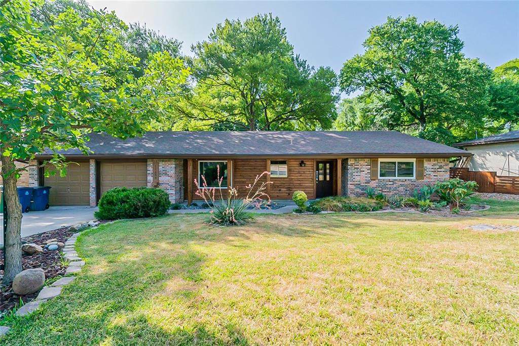 11609 Eubank Dr - Photo 1