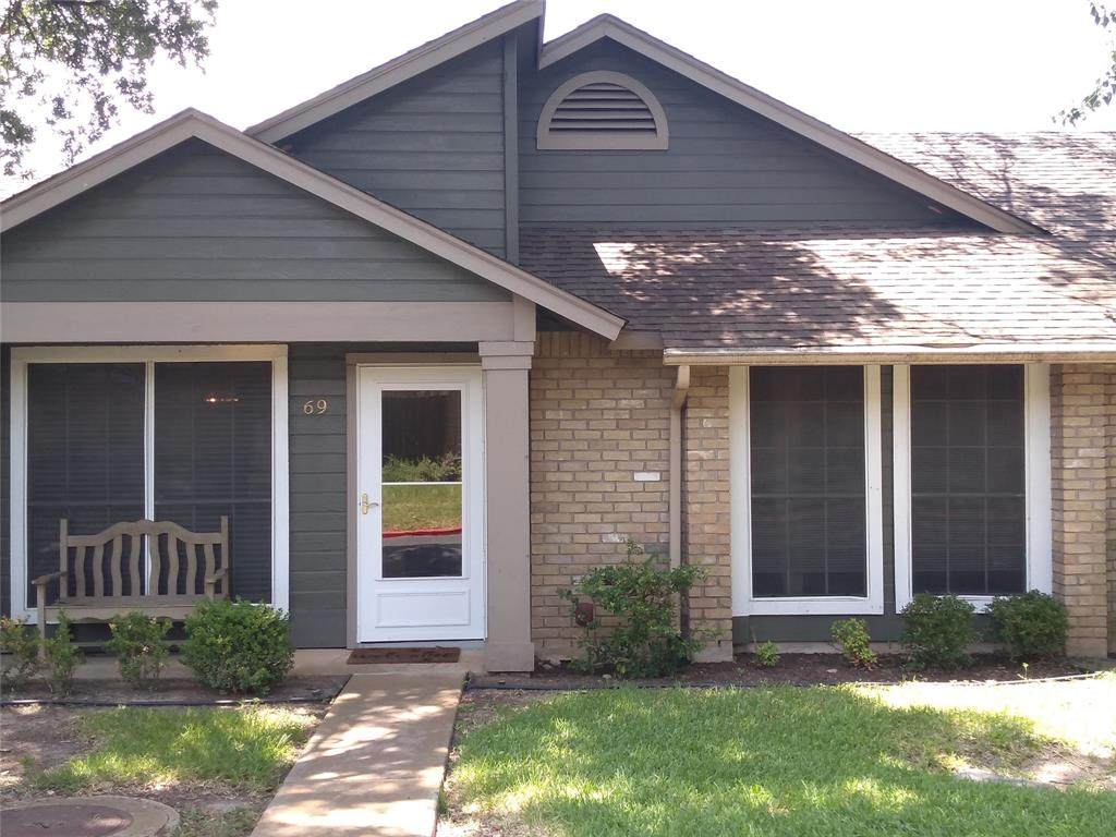 1015 Yager Ln - Photo 1