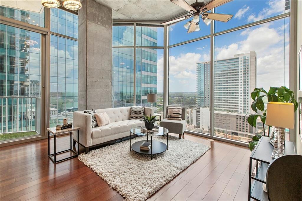 360 Nueces St - Photo 1