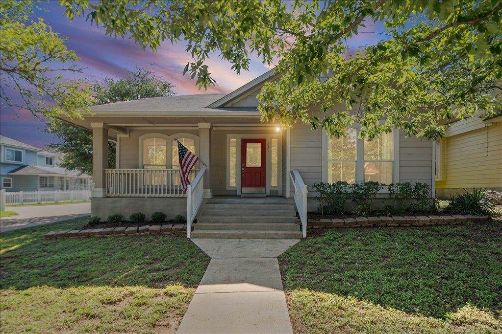 317 Bandstand Ln - Photo 1