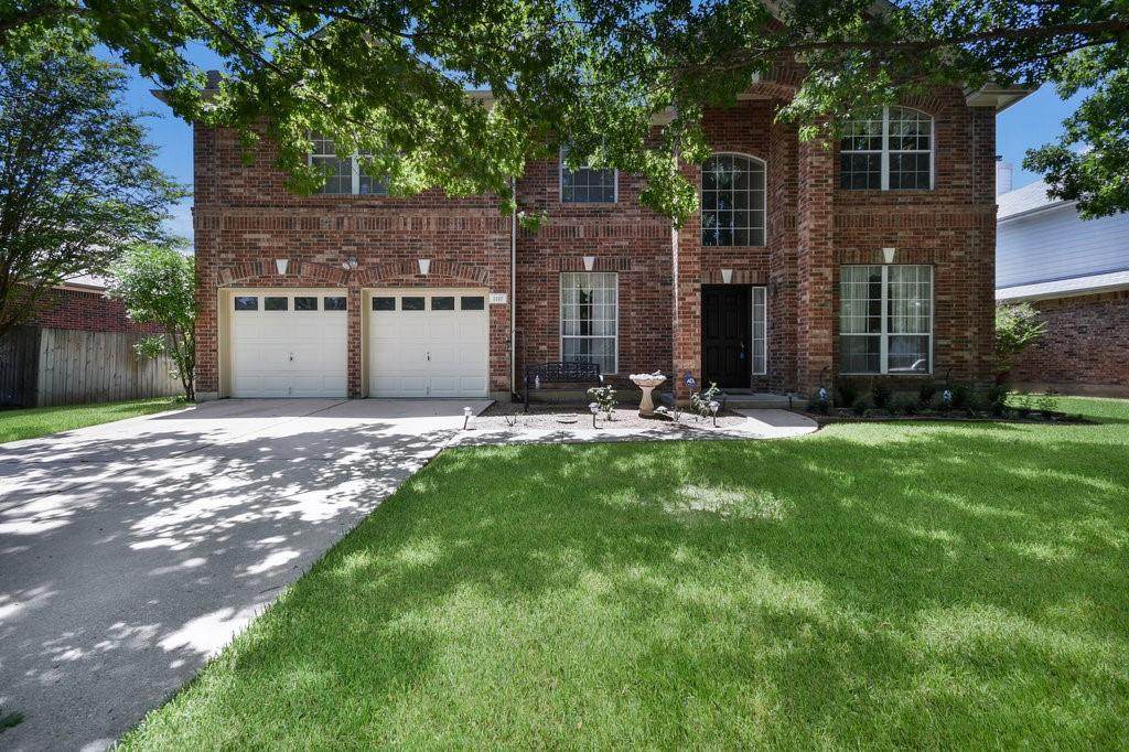 1110 Vanderbilt Cir - Photo 1