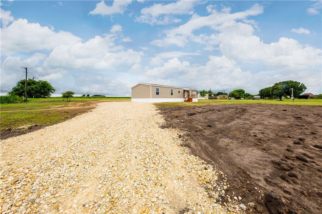 7399 Fm 1331 - Photo 1