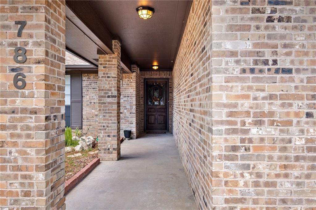 786 Edgewood Ave - Photo 1