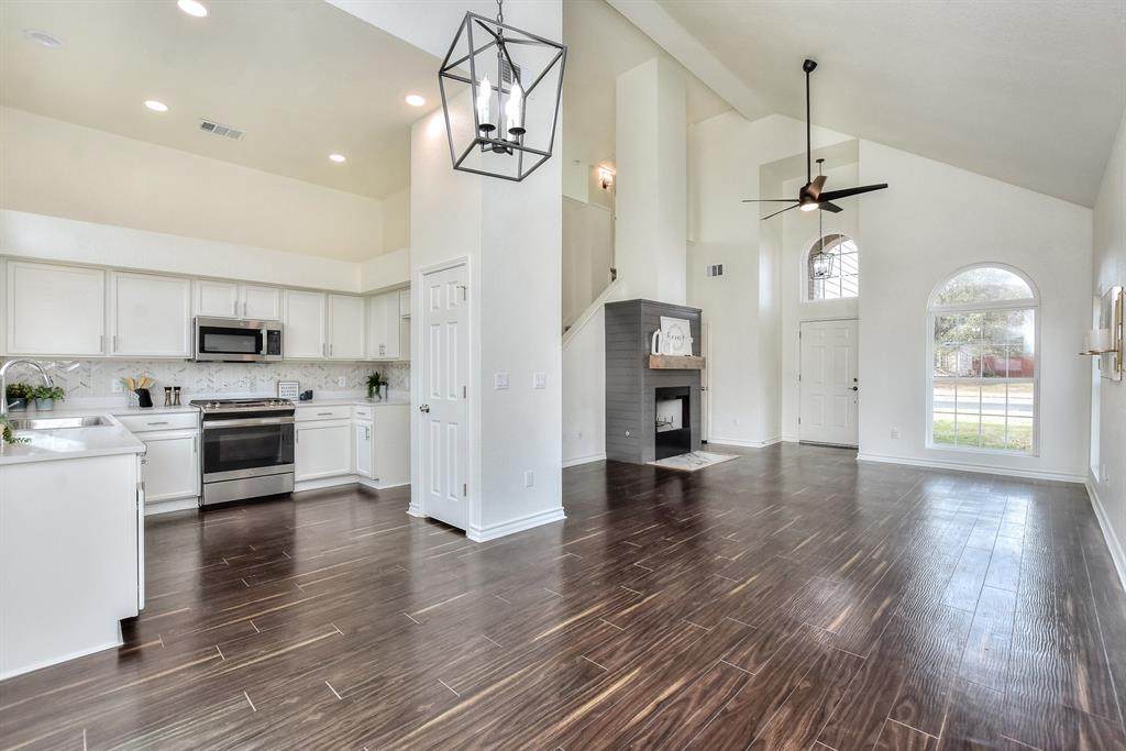197 Bastian Ln - Photo 1