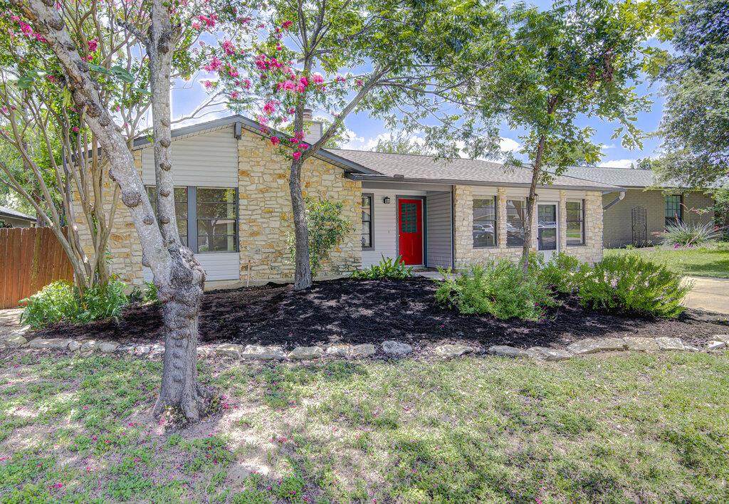 1603 Holstein Dr - Photo 1
