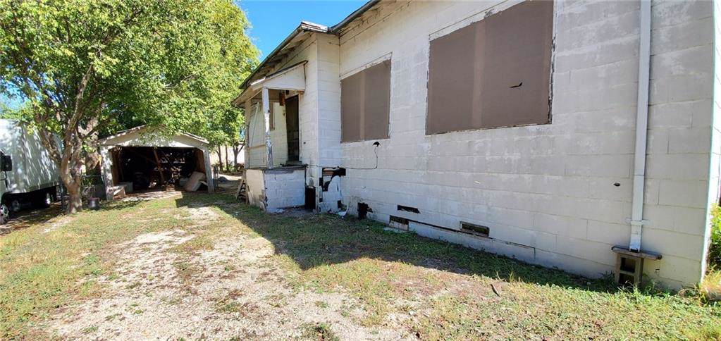 716 Central Ave - Photo 1