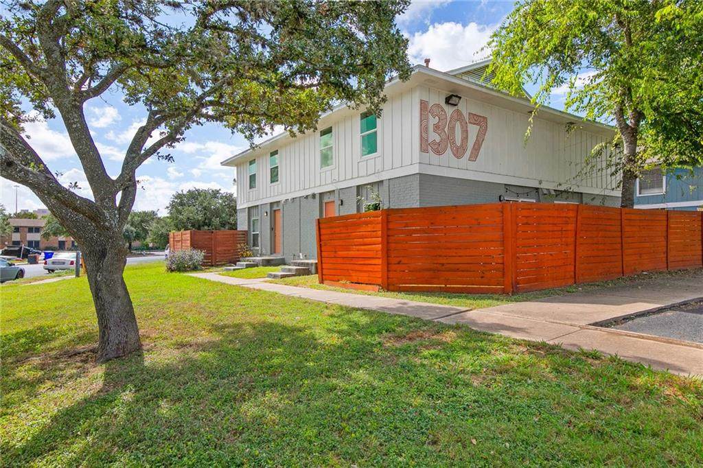 1307 Southport Dr - Photo 1