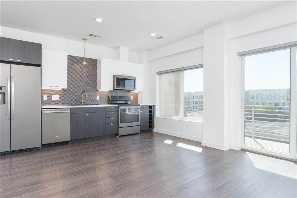4361 Congress Ave - Photo 1