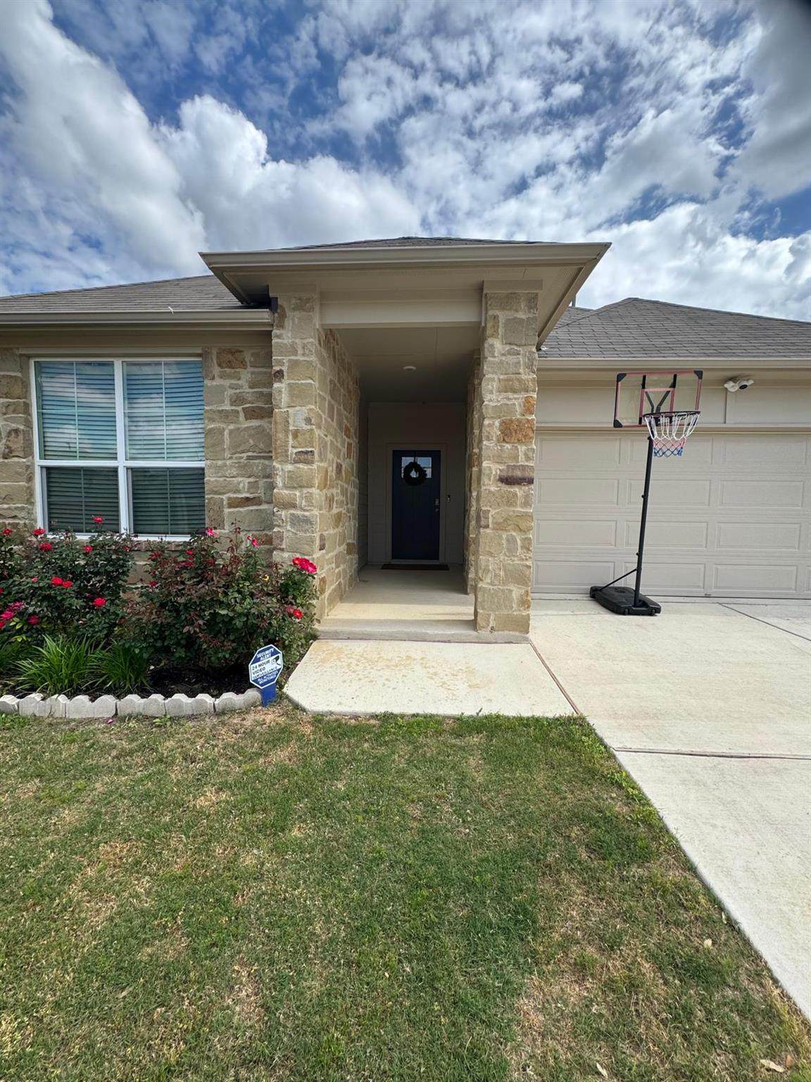 113 Queen Anne Dr - Photo 1