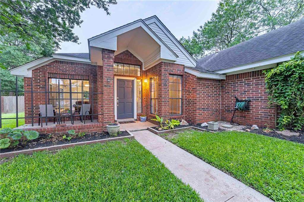 11417 Boothill Dr - Photo 1