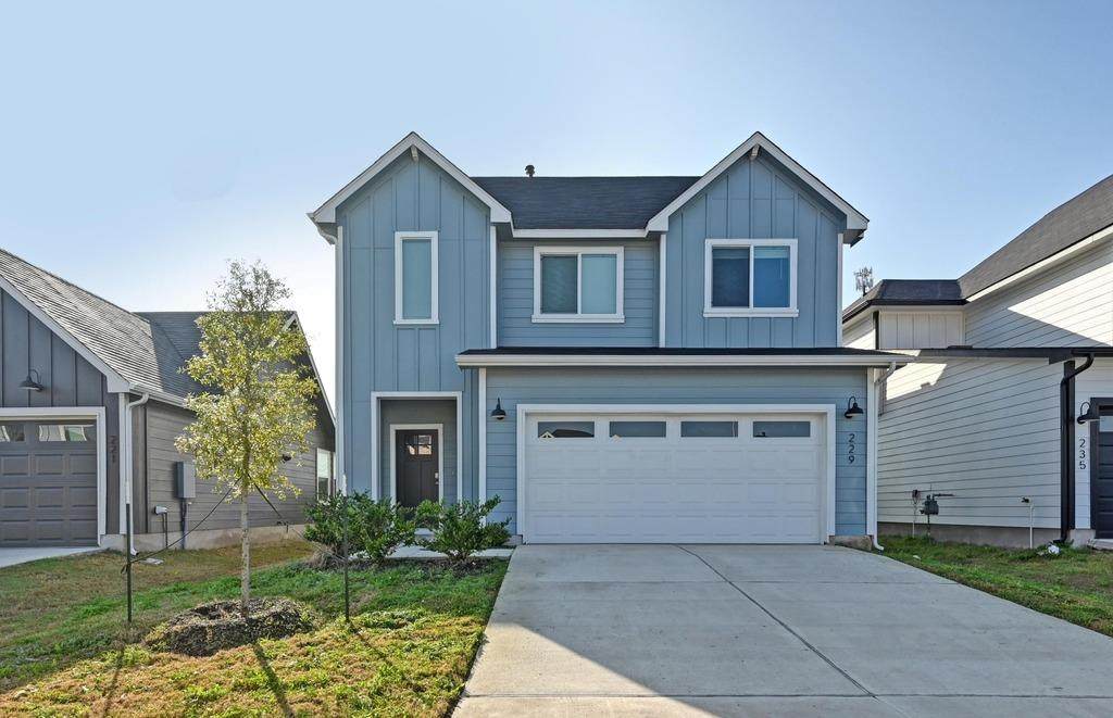 229 Frogmore Loop - Photo 1