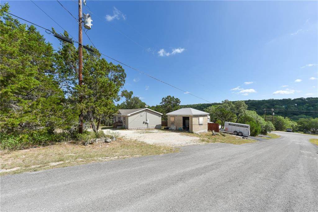 281 Waverly St - Photo 1