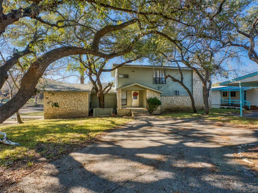 715 Sunrise Ave - Photo 1