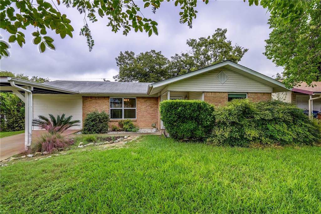 8801 Redfield Ln - Photo 1