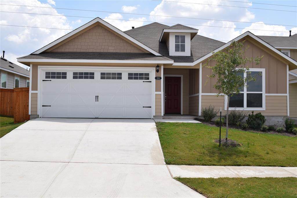 208 Shugart St - Photo 1