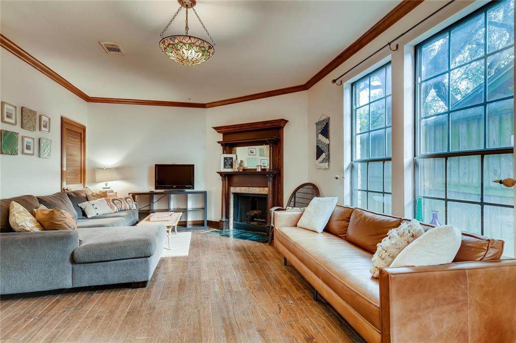 610 Upson St - Photo 1