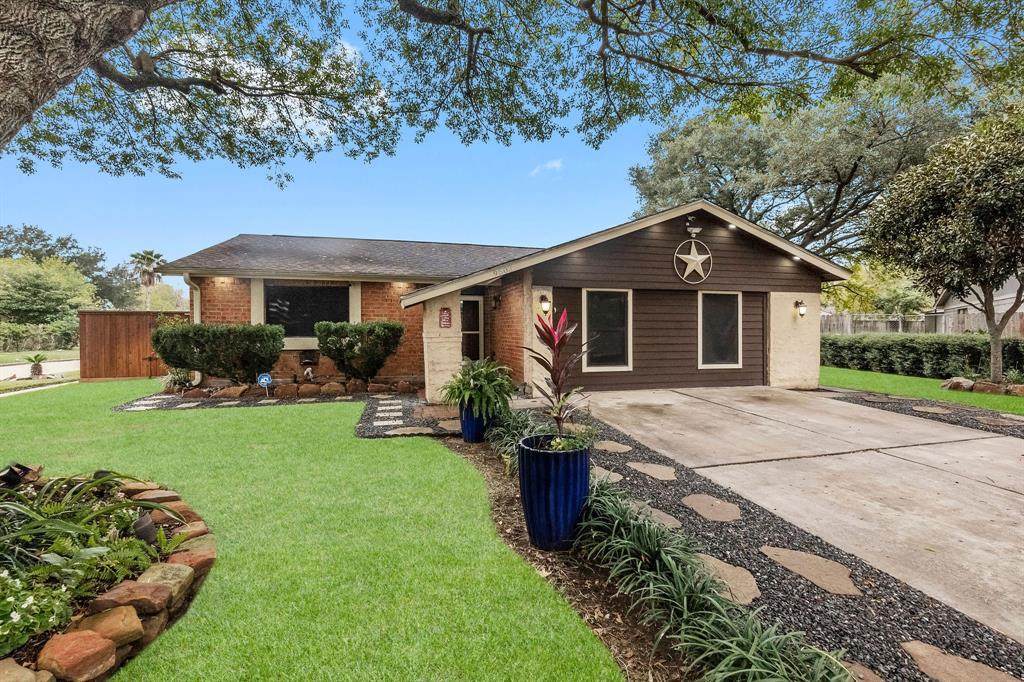 9503 Pinole Ln - Photo 1