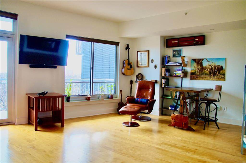 603 Davis St - Photo 1