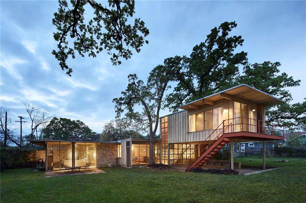 4205 Caswell Ave - Photo 1