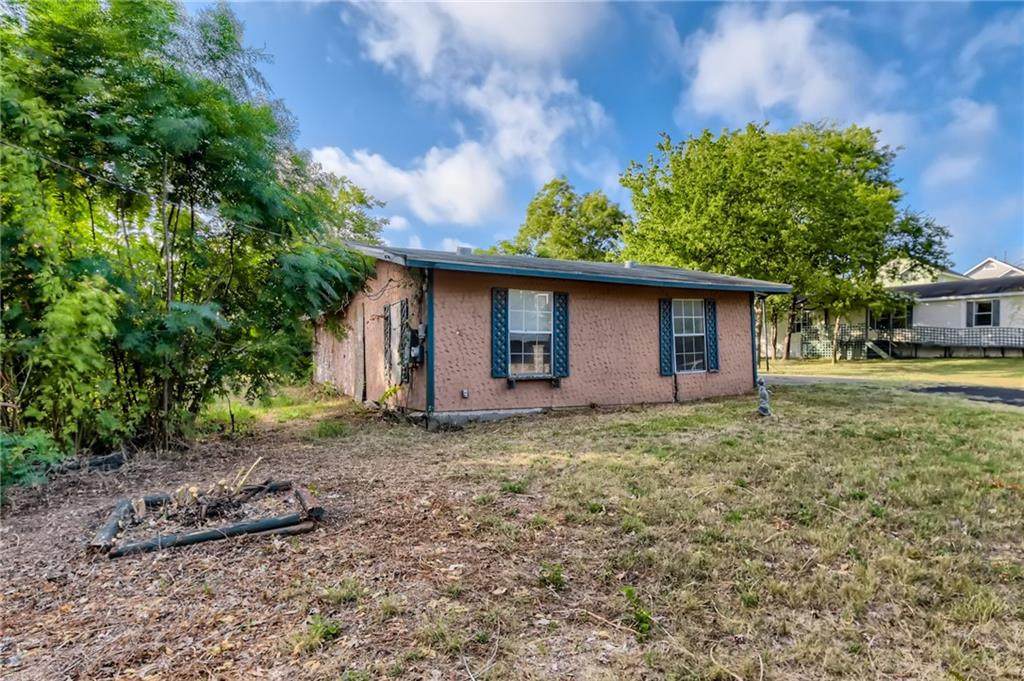 2017 Maxwell Ln - Photo 1