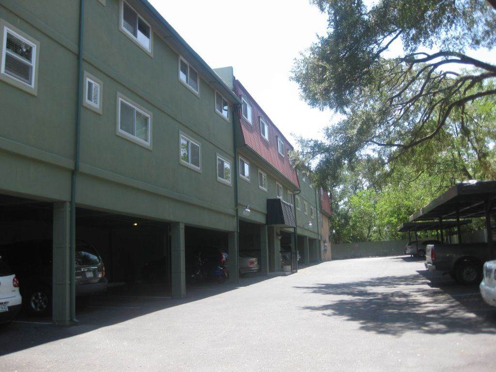 900 South Lamar-305 - Photo 1