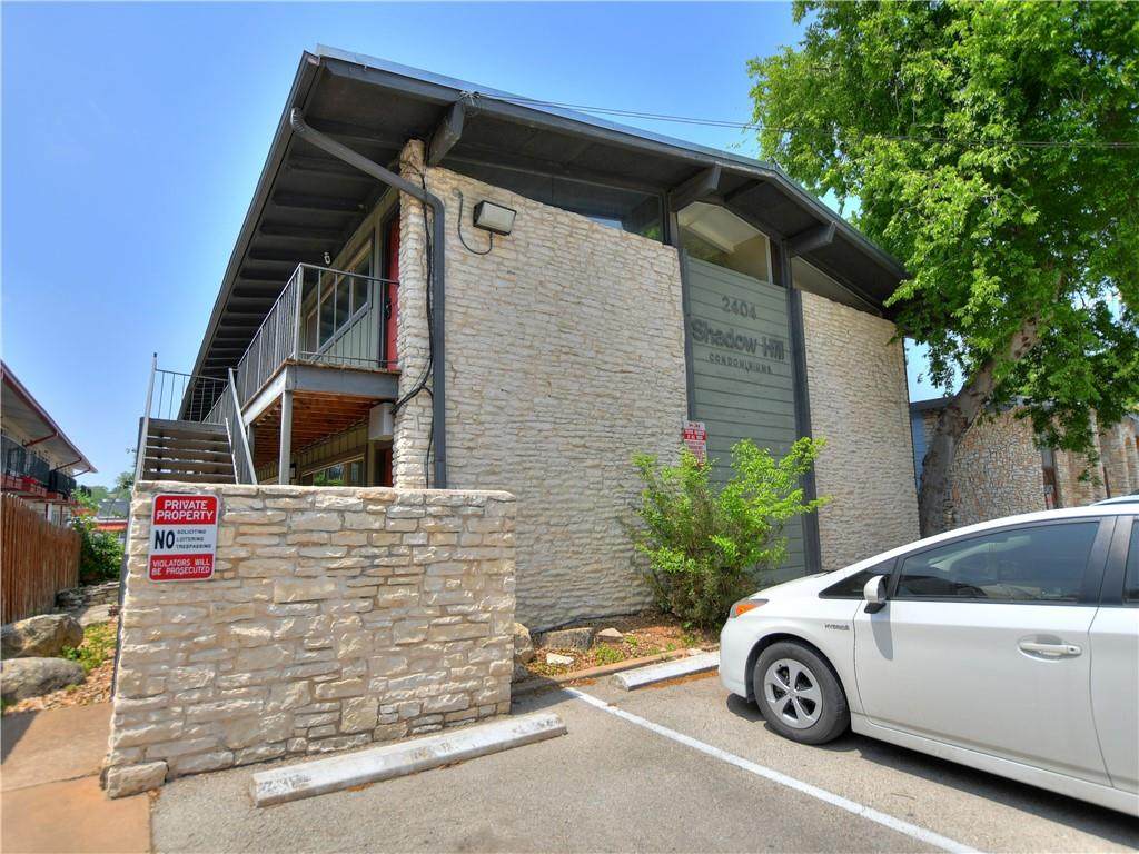 2404 Longview St - Photo 1