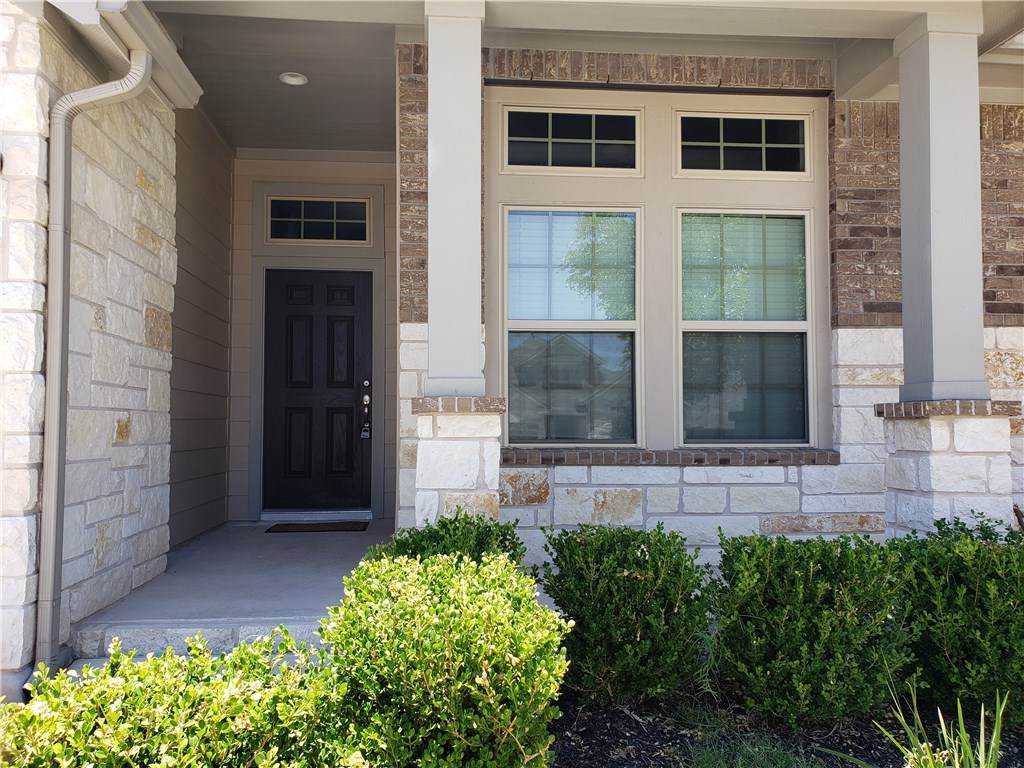 533 Peregrine Way - Photo 1