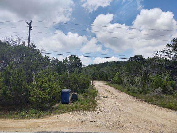 000 Lindeman Ln - Photo 1