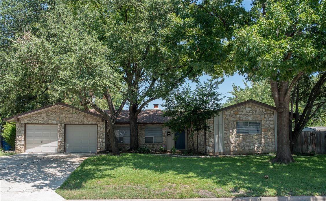 2902 Silverleaf Dr - Photo 1