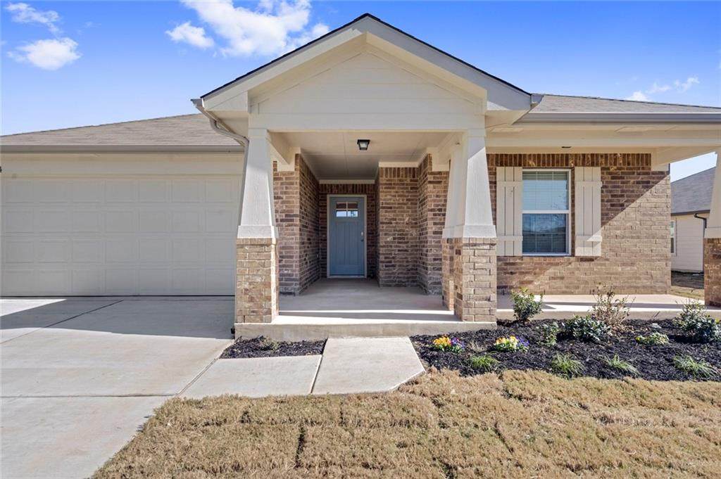 104 Cranbrook Ln - Photo 1