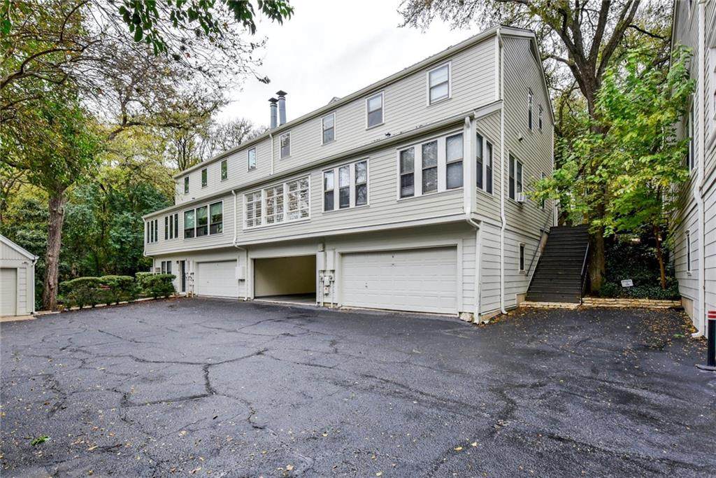 733 Patterson Ave - Photo 1