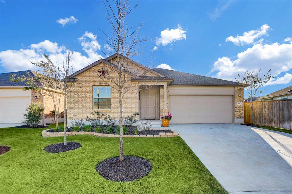 131 Esparza Dr - Photo 1