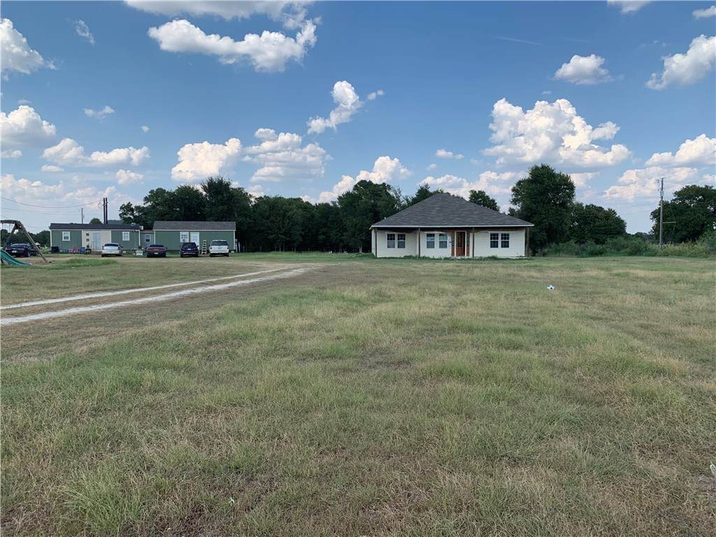105 Santiago St - Photo 1