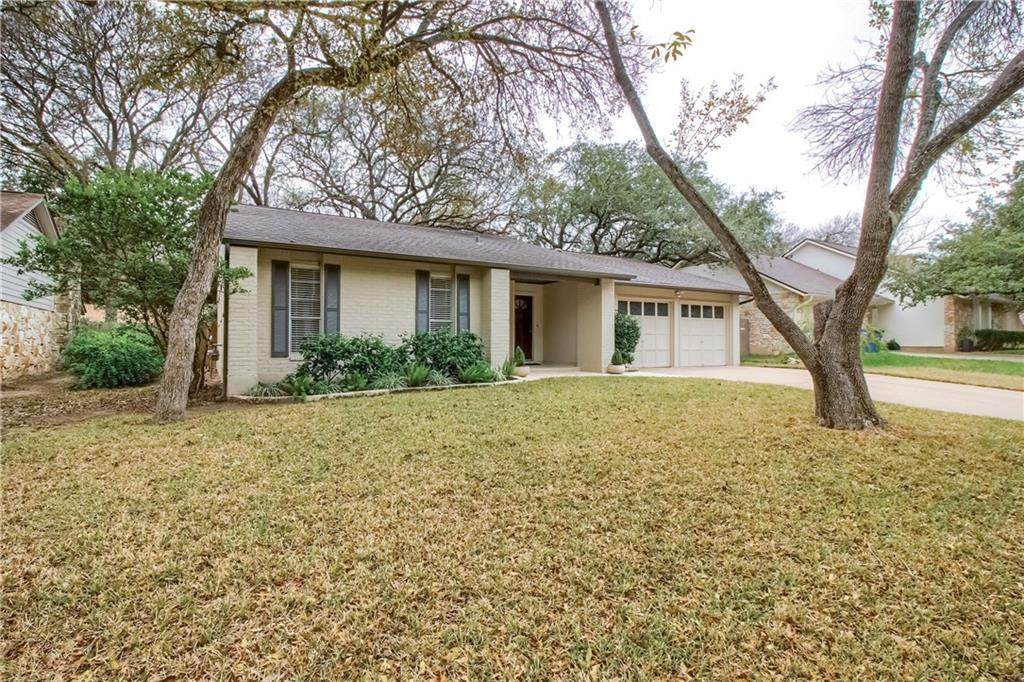 4705 Fieldstone Dr - Photo 1