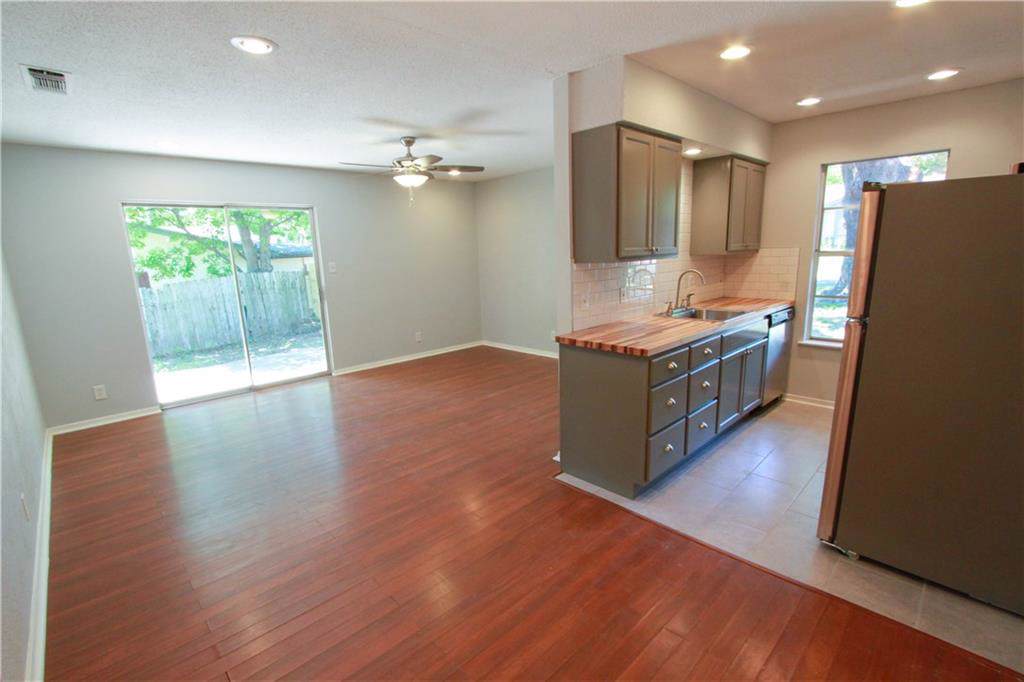 9805 Dallum Dr - Photo 1