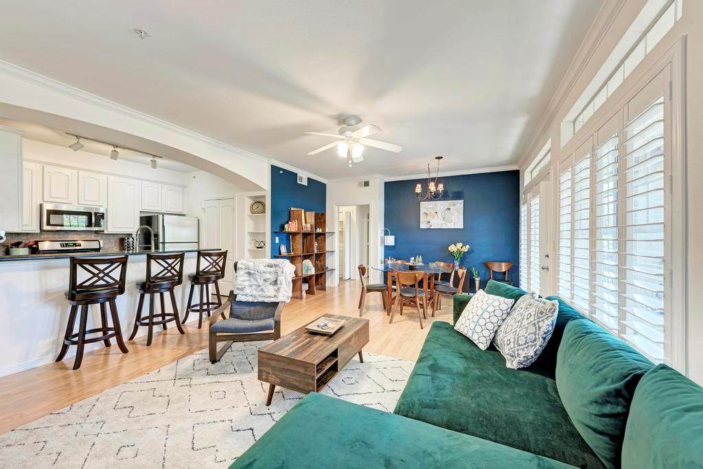 9525 Capital Of Texas Highway - Photo 1