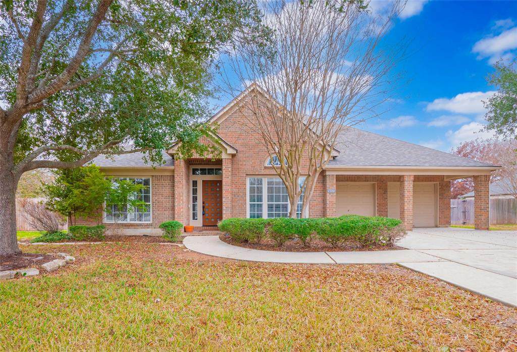 330 Las Brisas Blvd - Photo 1