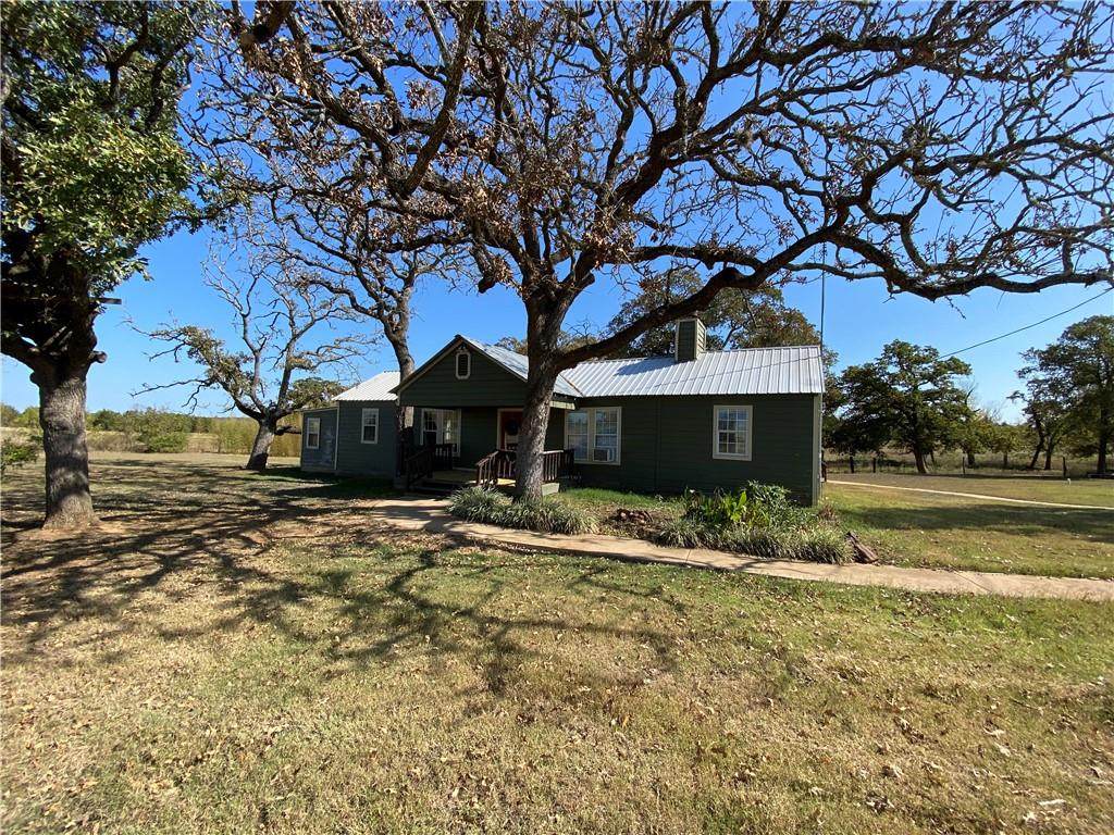 729 Knobbs Rd - Photo 1